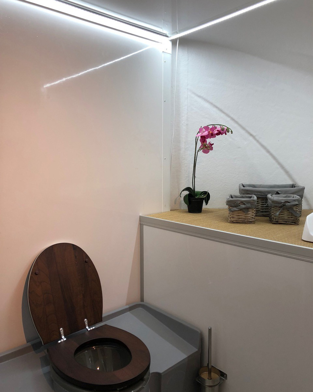 caravane sanitaire Prestige Sanilor-wc